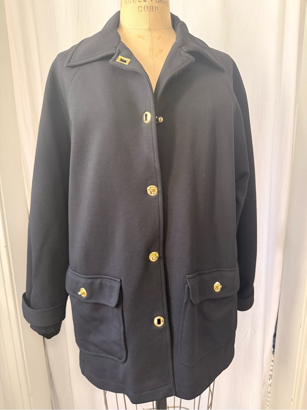 St John, Classic Black Women's Button-Front Coat, sz M